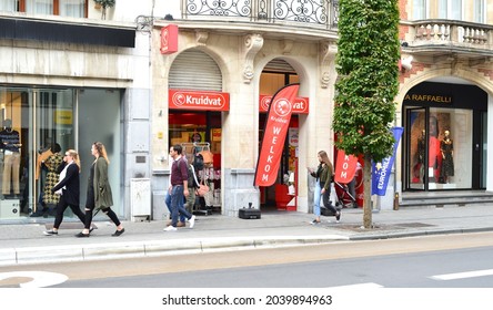 25 Kruidvat shop brand Images, Stock Photos & Vectors | Shutterstock