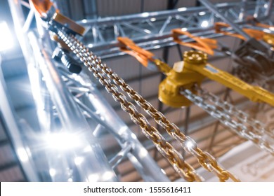 Lever Winch. Tal Lever. Manual Chain Hoist. Shallow Depth Of Field. Focus On Chain Link