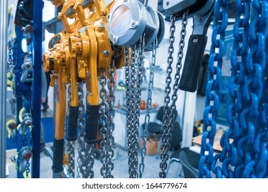 Lever Winch. Tal Lever. Manual Chain Hoist. Shallow Depth Of Field. Focus On Chain Link