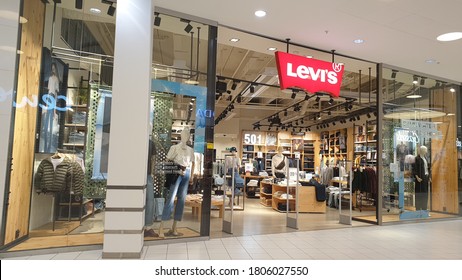 homosexual continue help Levis Jeans Store Front On 30082020 Stock Photo 1806027550 | Shutterstock