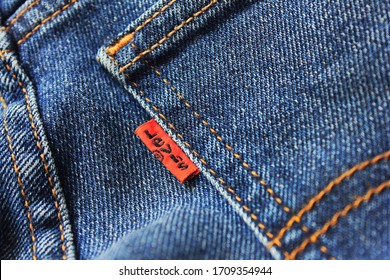 levis jeans pocket design