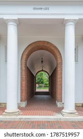 Lexington Virginia/USA – May 27 2017: Washington and Lee University columns doorway