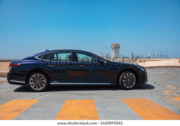 Lexus\
car in rooftop parking Jeaddah Saudi Arabia\
2020