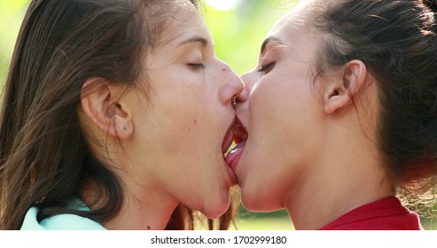 Mother Daughter Lesbian Kissing