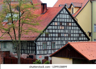 Lidzbark Warminski, Poland - May 6, 2019: Cityscape Of Central Lidzbark Warminski, A Town In The Warmian-Masurian Voivodeship In Poland And The Capital Of Lidzbark County.
