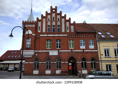 Lidzbark Warminski, Poland - May 6, 2019: Town Hall Building In Central Lidzbark Warminski, A Town In The Warmian-Masurian Voivodeship In Poland And The Capital Of Lidzbark County.