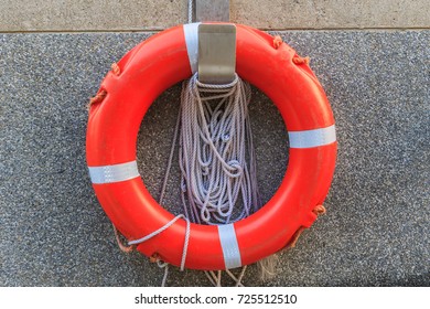 Red Life Buoy Rope Hanging On Stock Photo 423884632 | Shutterstock