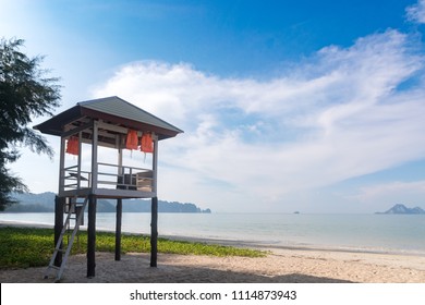 Life Guard House Sea Sea Tower Baywatch Safety Station Travel