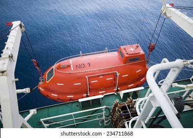 Lifeboat in offshore, rescue boat or rescue team in the sea. - Shutterstock ID 234711868