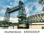 Liftbridge Koningshavenbridge De Hef in Rotterdam.