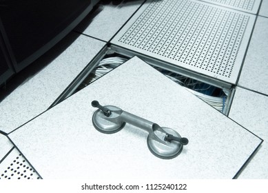 102 Raised floor tile lifter Images, Stock Photos & Vectors | Shutterstock