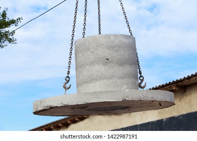 The lifting a concrete structure with hooks