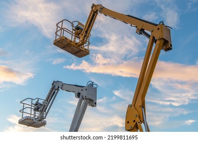 Lifting Platforms For Construction, Useful Machinery For The Construction Sector