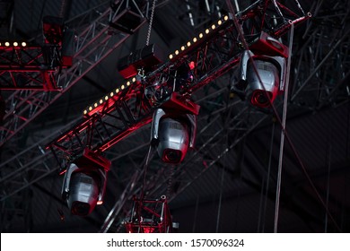 Light device. Installation of equipment for performances or concerts