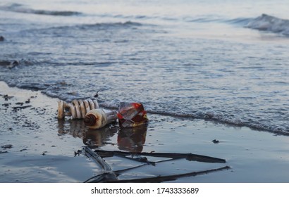 Light junk on the beach