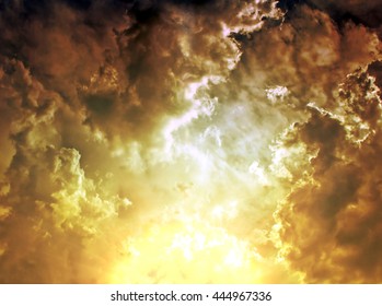 light yellow sky meaning