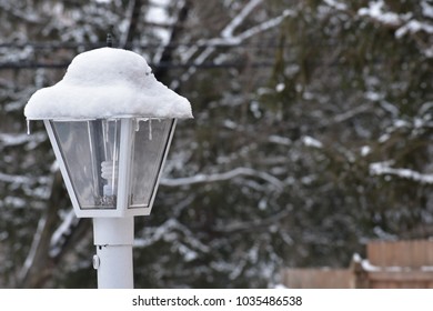 A light pole during the winter