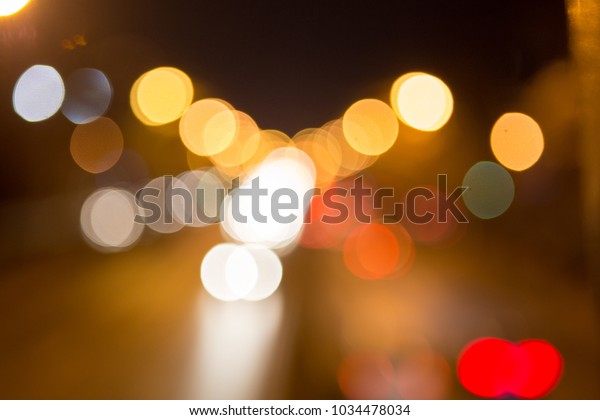 The light and\
shadow of the city at night