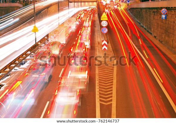 Light Streaks And Traffic\
Trails