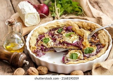 Light Tart With Red Onion, Goat Cheese And Walnuts