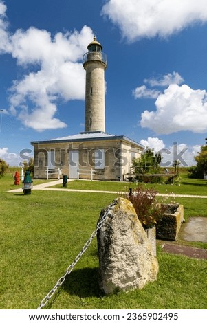 lighthouse called Phare de Richard in Aquitaine, France