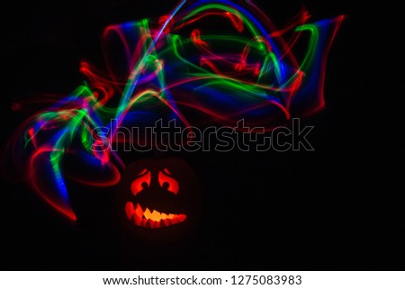 lightpainting and lightdrawing of pumpkins for halloween 