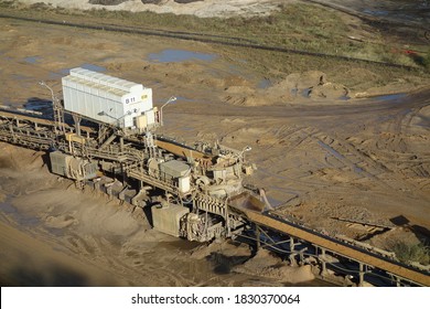 Lignite Brown Coal Surface Mining. Fossil Fuels In Garzweiler, Germany. Energy Sector Concept Foto. Dirty Industry Concept Image.