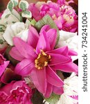 Lilly artificial flower