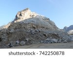 Limestone mining, Quarry.