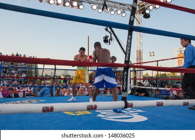 LINCOLN, CA?? July 26: ESPN's Friday Night Fights Featuring Burgos (yellow Trunks) Vs Amidu At Thunder Valley Casino Resort In Lincoln, California On July 26, 2013