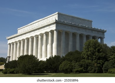 Lincoln Memorial, In Washington, D.C.,built To Honor 16th President Abraham Lincoln By Architect Henry Bacon