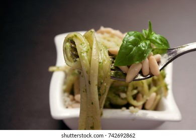 Linguine Al Pesto