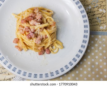 Linguine Carbonara Pasta With Bacon And Eggs