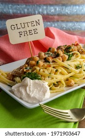 Linguine Pasta With Italian Chicken Sausage Chickpeas And Kale In A Creamy Ricotta Cheese Sauce