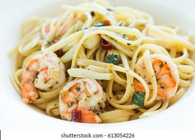 Linguine Shrimp Scampi With Garlic And Olive Oil