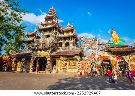 Linh Phuoc Pagoda or Ve Chai Pagoda is a buddhist dragon temple in Dalat city in Vietnam