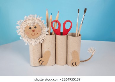  lion figurine handmade pencil holder, toilet paper roll craft, recycle concept, DIY for kids, simple activity