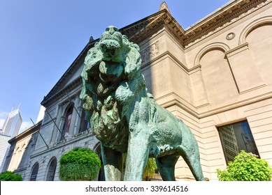 Lion statue in front of The Art Institute Of Chicago - Shutterstock ID 339614516