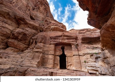 Lion Triclinium In Petra Jordan