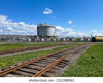 Liquid Ammonia Storage. Storage Of Liquid Ammonia. Rails For Transportation Of Liquid Ammonia In Tanks