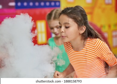 Liquid nitrogen experiment for kids. Fancy show for children. Science for kids.