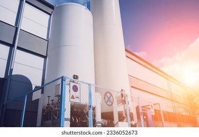 Liquid nitrogen tanks and heat exchanger coils for producing industrial gas