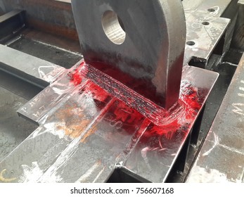 Liquid Penetrant test for welding joint of Lifting lug