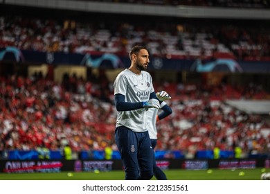 Lisbon, Portugal - 10 05 2022: UCL Game Between SL Benfica And Paris Saint-Germain F.C; Gianluigi Donnarumma During Warm Up