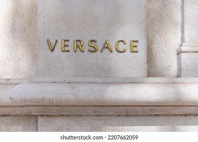 LISBON, PORTUGAL - AUGUST, 2022: Versace Italian Luxury Fashion Store In Lisbon, Portugal. Luxury Goods Shopping On Avenida Da Liberdade, Expensive Shopping Street In Europe.