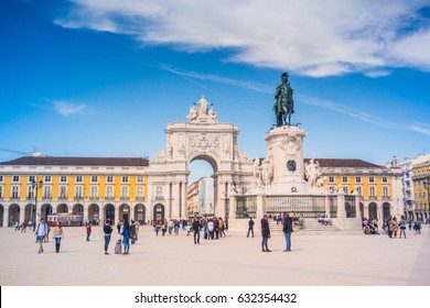 Lisbon, Portugal. MARCH, 11, 2017: Tourists Enjoying The Day At Praça Do Comércio.