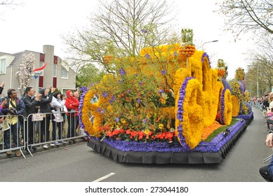 LISSE, THE NETHERLANDS, 25 APRIL 2015 - Float In The Annual Dutch Flower Parade 