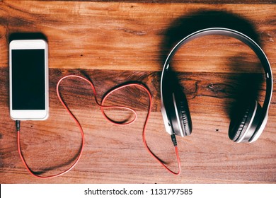 Listening skill.Converting the contents of a book into an audio file.Listening to podcasts.Listen to music from smartphone.