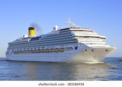 costa cruises stock