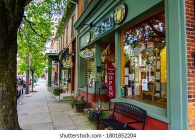 Lititz, PA, USA - August 21, 2020: Named The Coolest Small Town In America, Lititz Features Small Shops And Restaurants In Its Downtown Area.